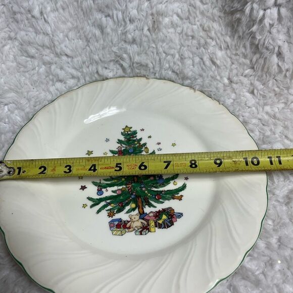 Niko Happy Holidays 1Dinner plate .oven ,microwave and dishwasher safe - Picture 8 of 11